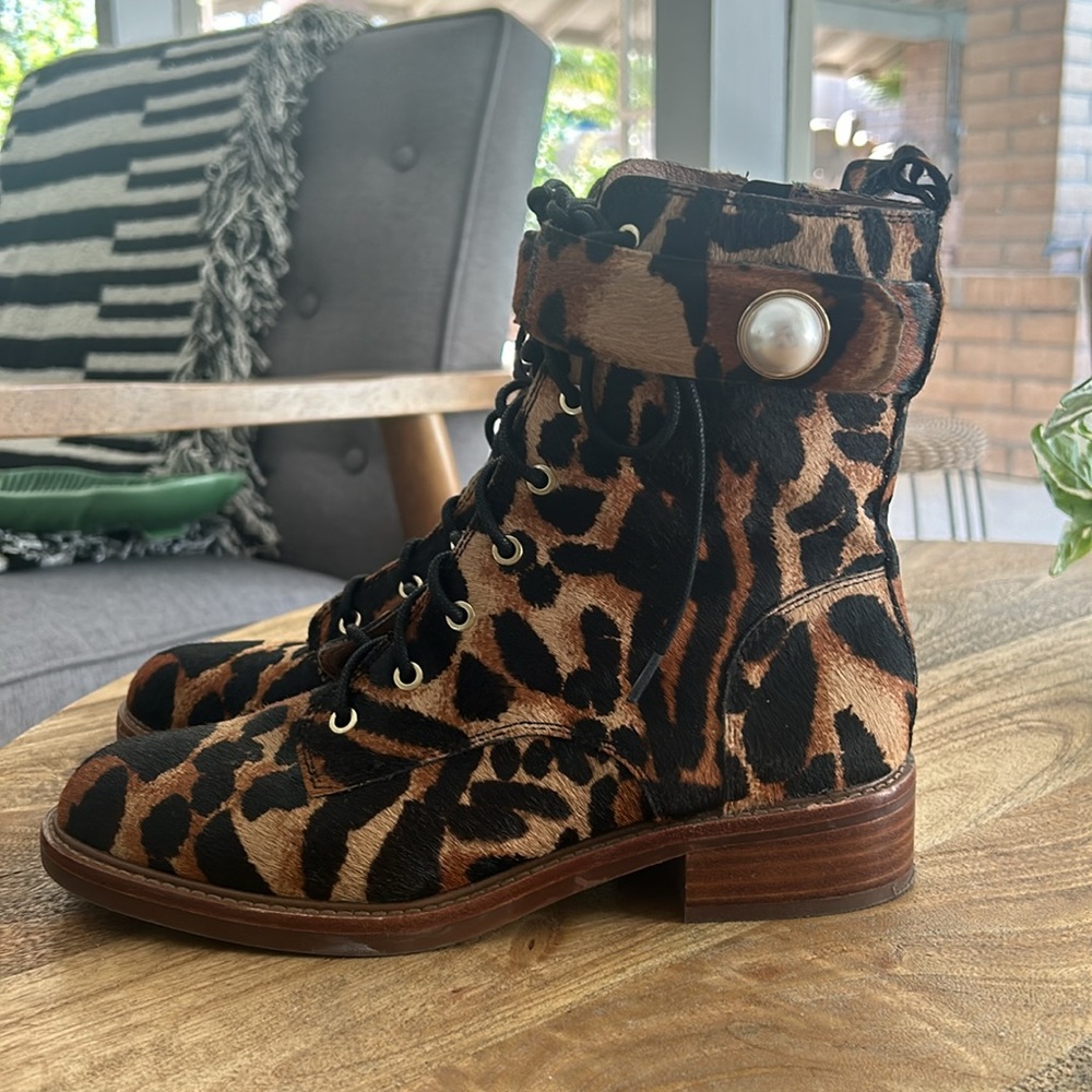 Louise et Cie Leopard Velka Combat Boot 8